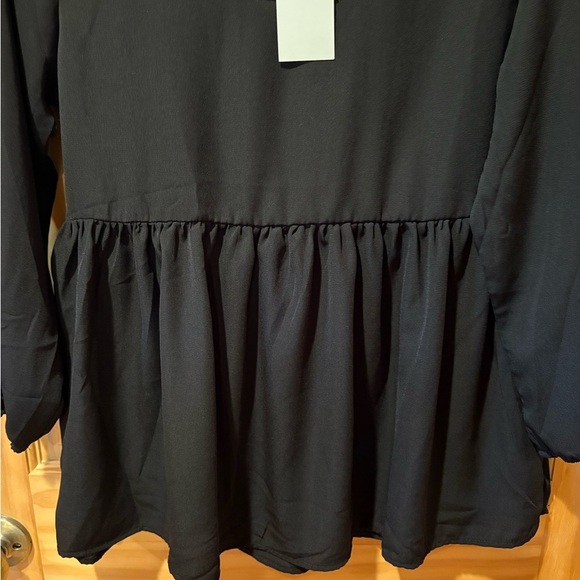 Mary Square V neckline and a gathered, peplum-style waist NWT women’s size S - Picture 3 of 12
